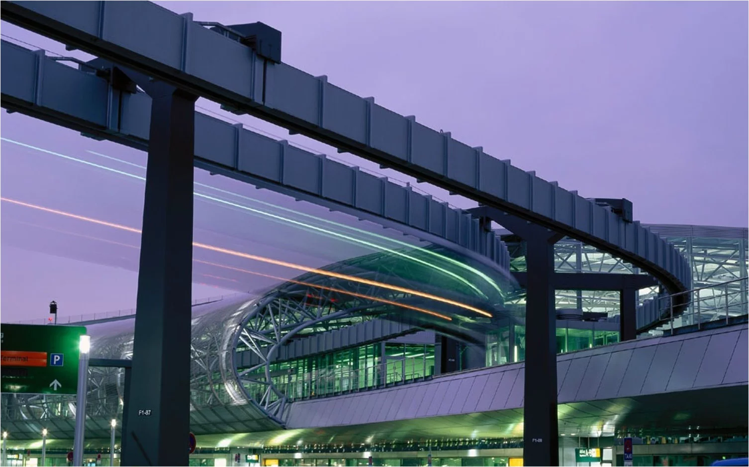 Stahlbau - Schwebebahn Düsseldort